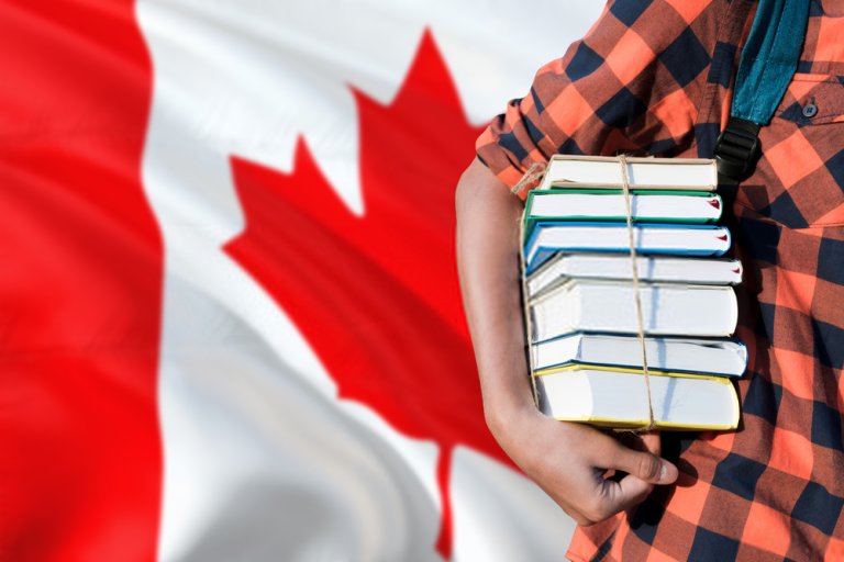 CÁC KỲ NHẬP HỌC TẠI CANADA BẮT ĐẦU TỪ KHI NÀO?